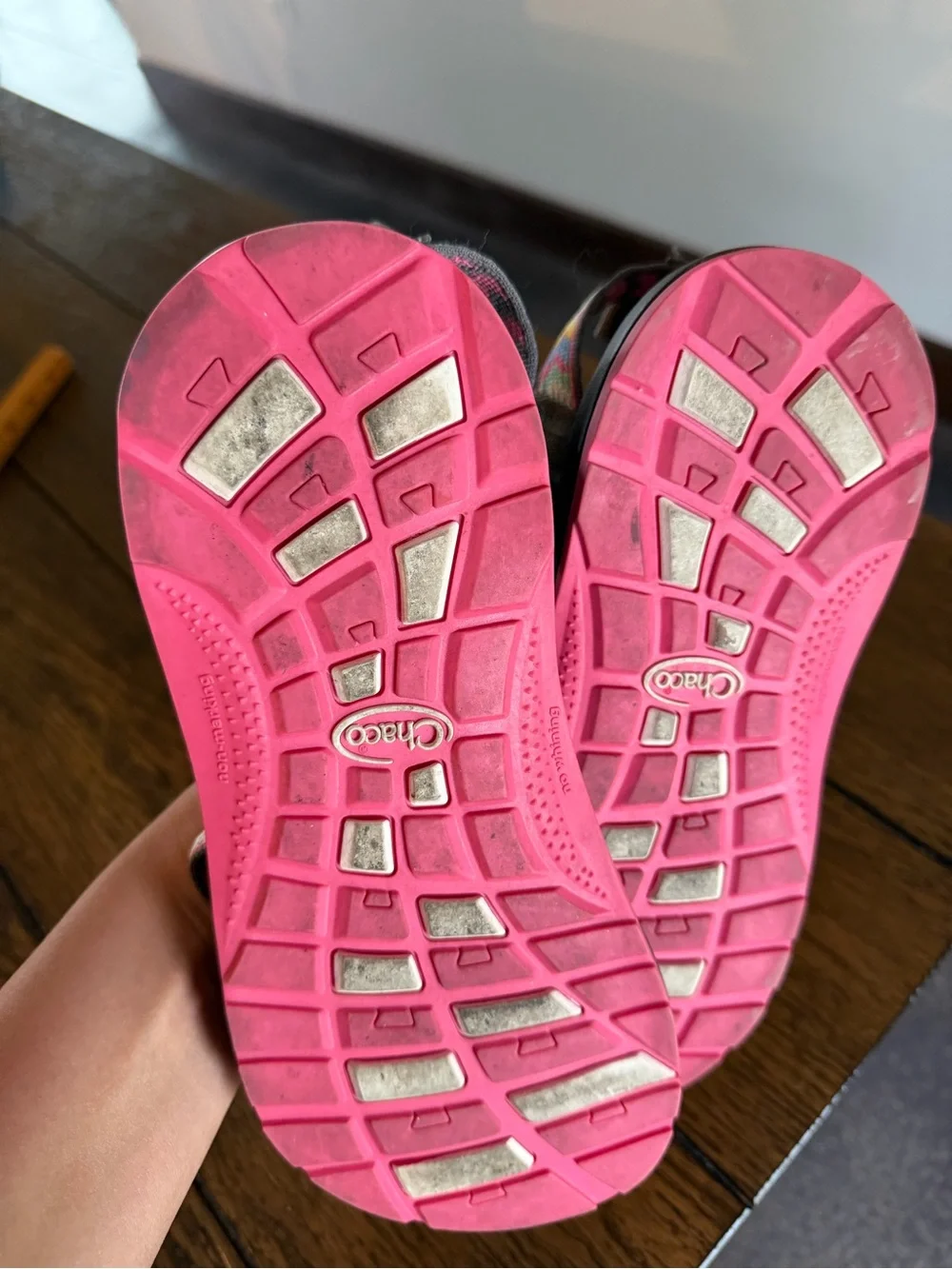 Chacos Youth‎ Size 6 Sandals Blue and Pink Water Shoes Strappy Boho